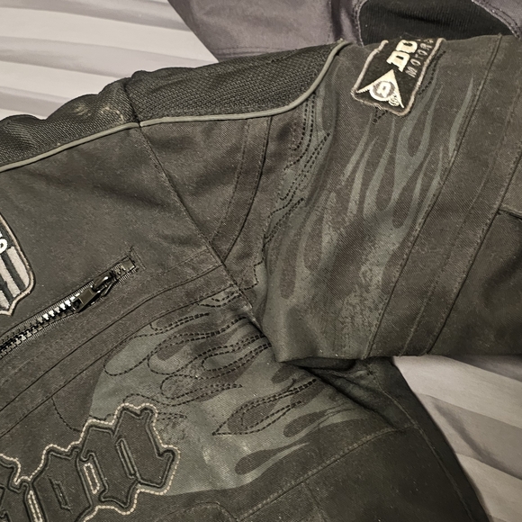 Black Performance Jacket - Picture 3 of 4